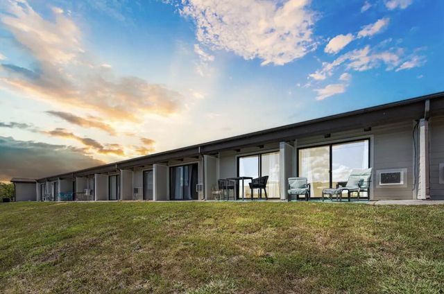 100 Getaway Circle, 127, Kimberling City, MO 65686