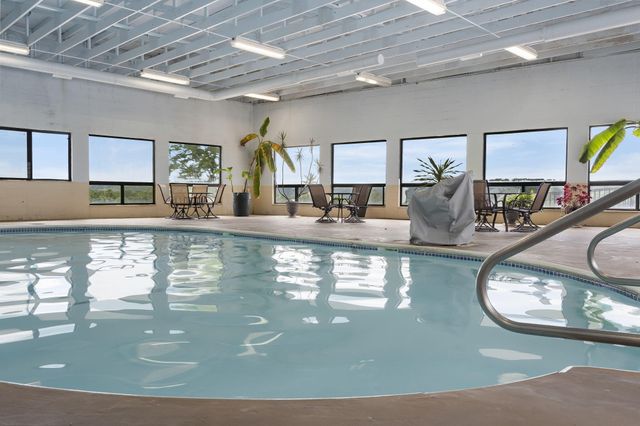 100 Getaway Circle, 127, Kimberling City, MO 65686