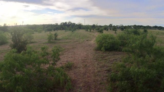 001 Bois D Arc RD, Manor, TX 78653