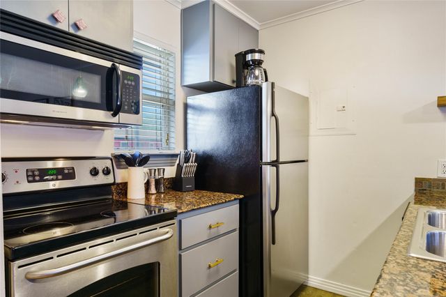 1422 Collier ST 214, Austin, TX 78704