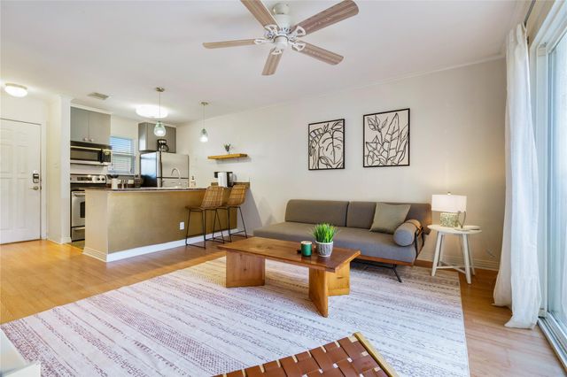 1422 Collier ST 214, Austin, TX 78704