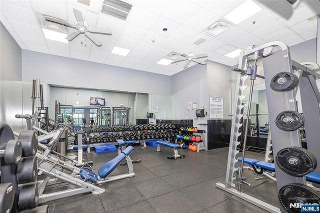 7002 JFK Blvd E Boulevard 35A, Guttenberg, NJ 07093