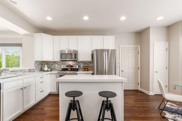 1363 Pinnacle Club Drive, Grove City, OH 43123