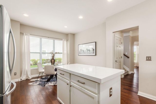 1363 Pinnacle Club Drive, Grove City, OH 43123