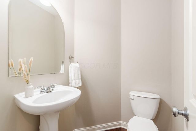 1363 Pinnacle Club Drive, Grove City, OH 43123
