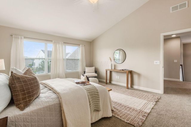 1363 Pinnacle Club Drive, Grove City, OH 43123