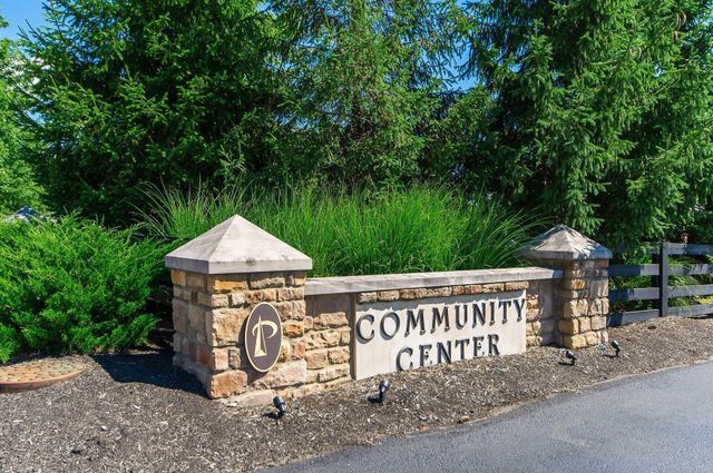1363 Pinnacle Club Drive, Grove City, OH 43123