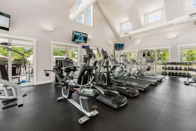 1363 Pinnacle Club Drive, Grove City, OH 43123