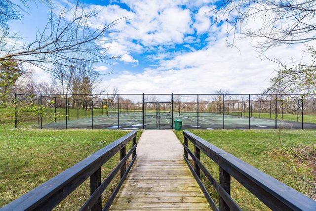 1363 Pinnacle Club Drive, Grove City, OH 43123
