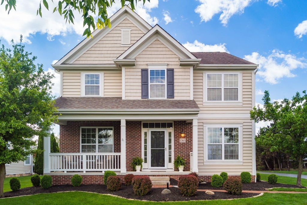 1363 Pinnacle Club Drive, Grove City, OH 43123