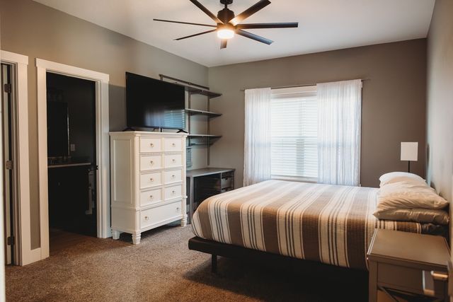 529 S Bluestone Way, West Des Moines, IA 50266