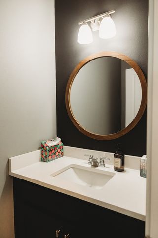 529 S Bluestone Way, West Des Moines, IA 50266