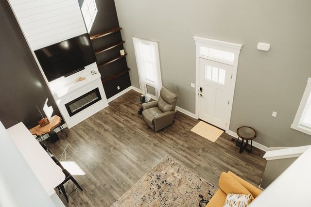 529 S Bluestone Way, West Des Moines, IA 50266