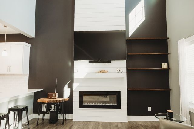 529 S Bluestone Way, West Des Moines, IA 50266