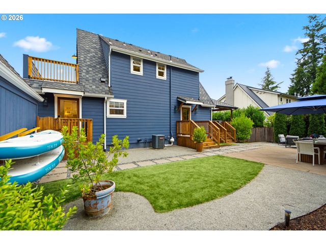214 NORTHSHORE Rd, Lake Oswego, OR 97034