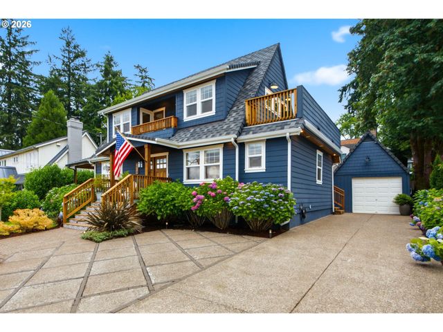 214 NORTHSHORE Rd, Lake Oswego, OR 97034
