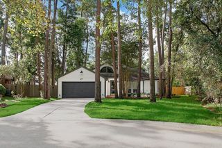21 N Mossrock Road, The Woodlands, TX 77380