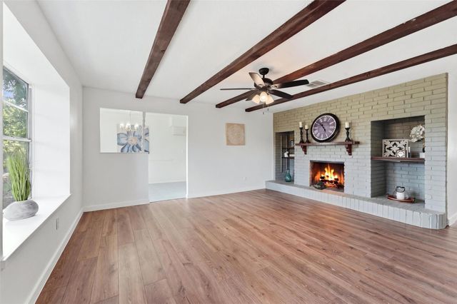 6602 Indian Falls Drive, Houston, TX 77489