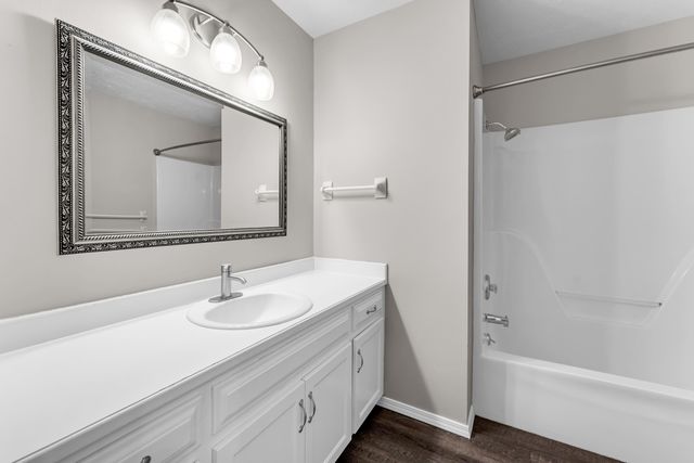 2600 N Wildberry Court, Springfield, MO 65802