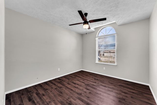 2600 N Wildberry Court, Springfield, MO 65802