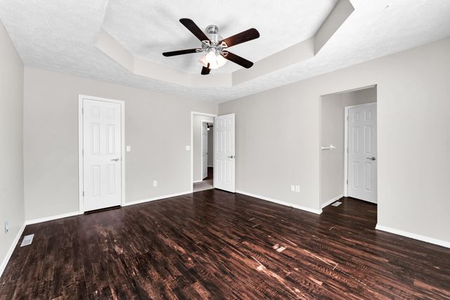 2600 N Wildberry Court, Springfield, MO 65802