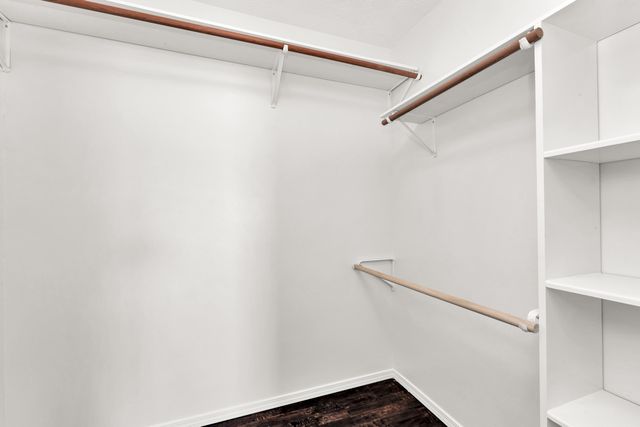 2600 N Wildberry Court, Springfield, MO 65802