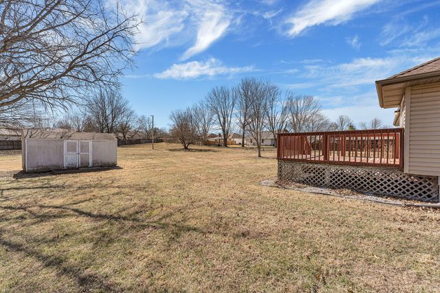 2600 N Wildberry Court, Springfield, MO 65802