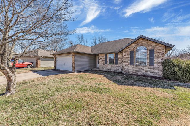 2600 N Wildberry Court, Springfield, MO 65802