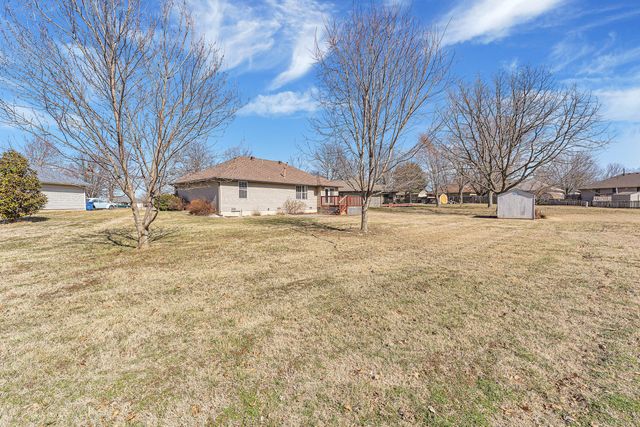 2600 N Wildberry Court, Springfield, MO 65802