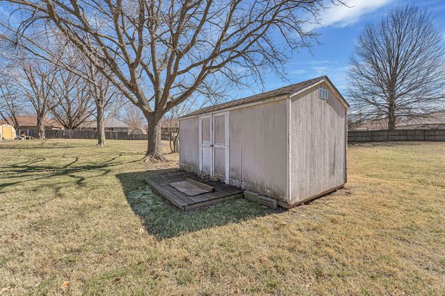 2600 N Wildberry Court, Springfield, MO 65802