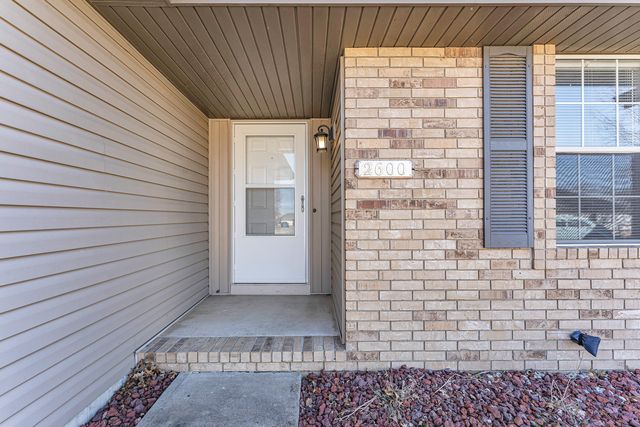 2600 N Wildberry Court, Springfield, MO 65802