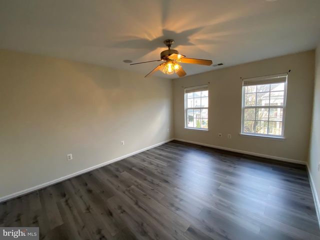 13822 CUSTIS SQ, Woodbridge, VA 22191