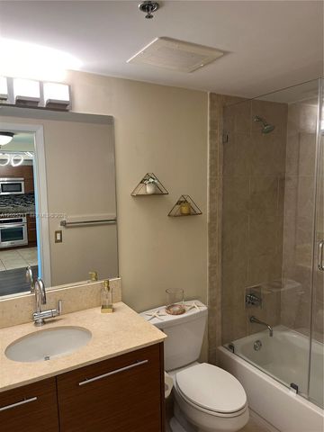 2681 N Flamingo Rd 303S, Sunrise, FL 33323