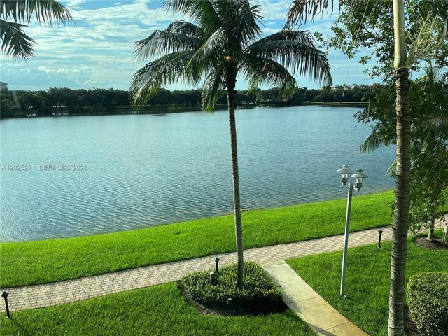 2681 N Flamingo Rd 303S, Sunrise, FL 33323