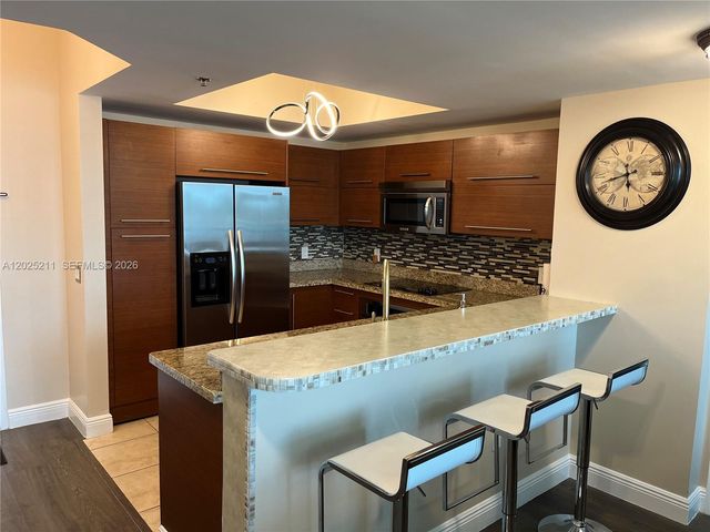 2681 N Flamingo Rd 303S, Sunrise, FL 33323