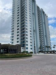2681 N Flamingo Rd 303S, Sunrise, FL 33323