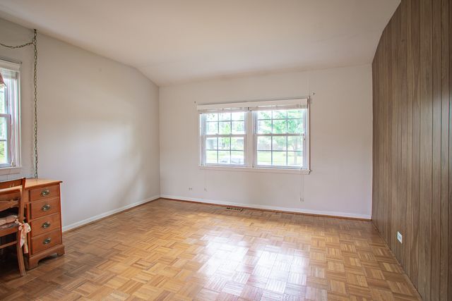 1379 Cumberland Circle W, Elk Grove Village, IL 60007