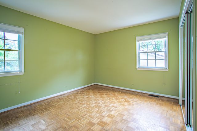 1379 Cumberland Circle W, Elk Grove Village, IL 60007