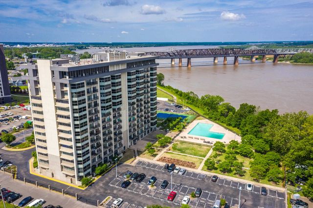 655 S Riverside Dr Apt 708A, Memphis, TN 38103