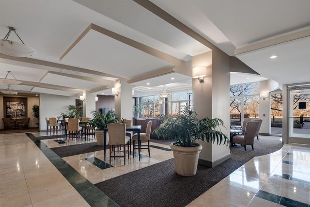 655 S Riverside Dr Apt 708A, Memphis, TN 38103