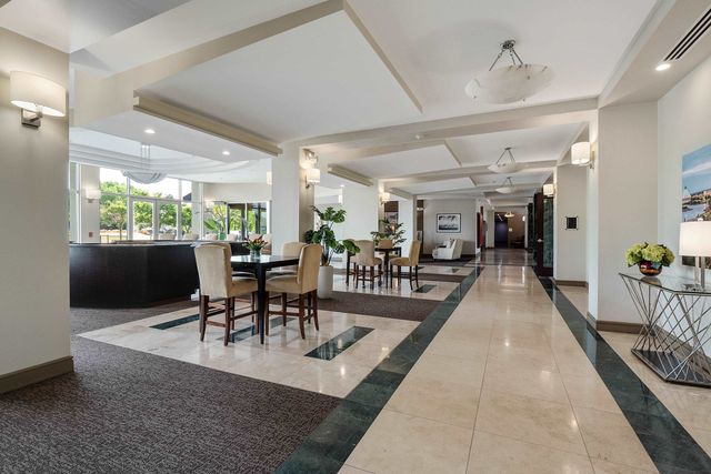 655 S Riverside Dr Apt 708A, Memphis, TN 38103