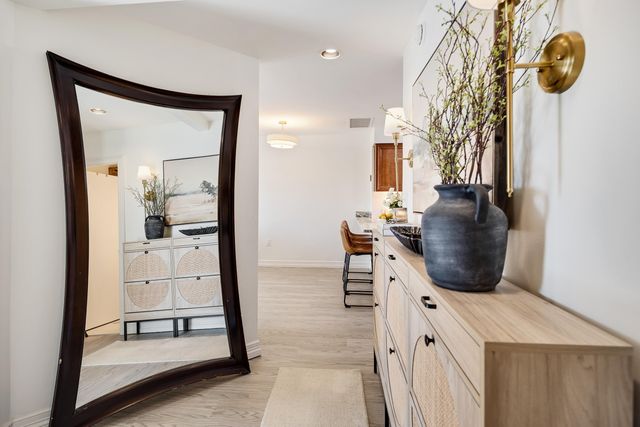 655 S Riverside Dr Apt 708A, Memphis, TN 38103