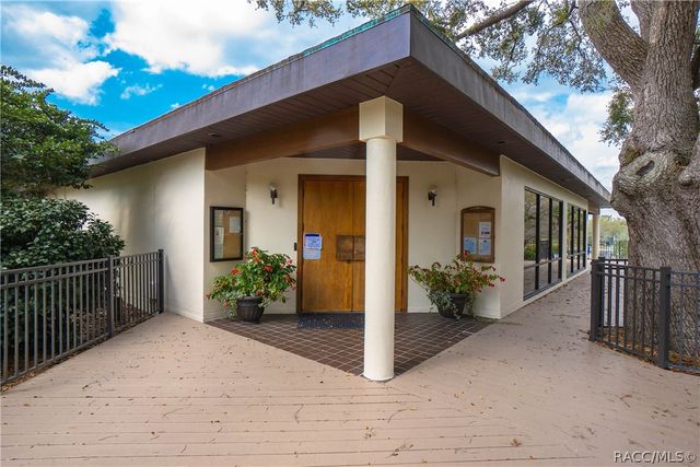 6293 W Glynborne Loop, Crystal River, FL 34429