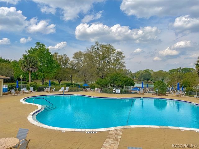6293 W Glynborne Loop, Crystal River, FL 34429