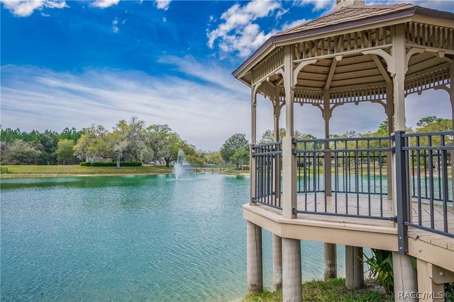 6293 W Glynborne Loop, Crystal River, FL 34429