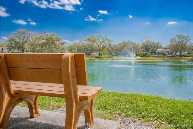 6293 W Glynborne Loop, Crystal River, FL 34429