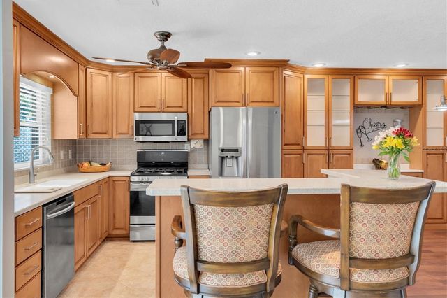 13176 DORCHESTER DRIVE, Seminole, FL 33776