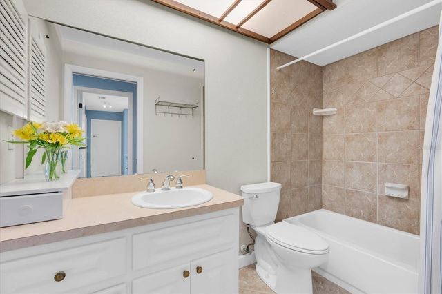 13176 DORCHESTER DRIVE, Seminole, FL 33776