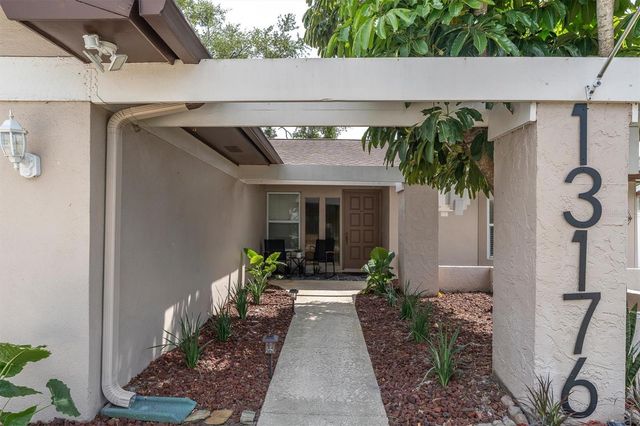 13176 DORCHESTER DRIVE, Seminole, FL 33776