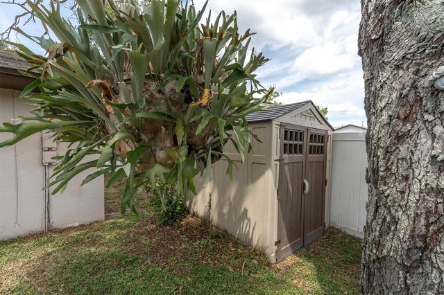 13176 DORCHESTER DRIVE, Seminole, FL 33776